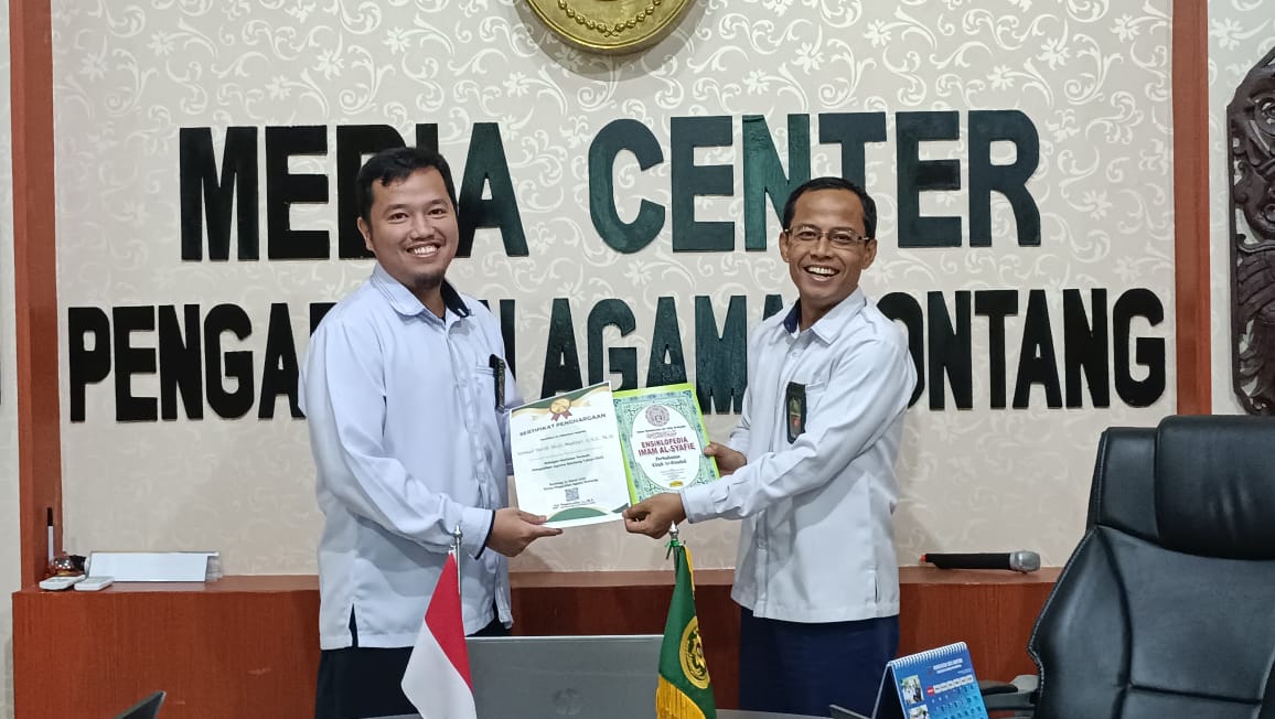 PENGHARGAAN MEDIATOR TERBAIK